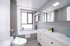 Tyms Modern 2BR 1BA Suite Xujiahui Metro
