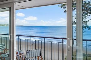 33 Beach Court - Direct Beach Access Sea Views
