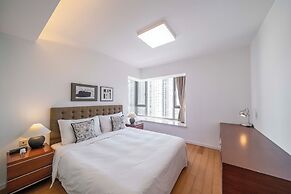 Tyms Elegant 2BR 1BA Apt Walk to Malls