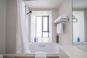 Tyms Elegant 2BR 1BA Apt Walk to Malls