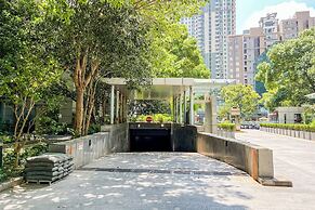 Tyms Modern 1BR 1BA Suite Xujiahui Metro