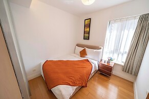 Tyms Cozy 2BR 1BA Apt Near Metro