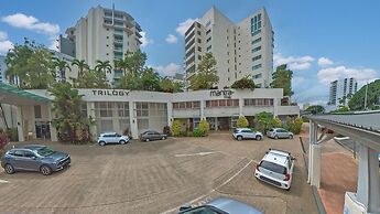 Apartment in the City with Pool and BBQ