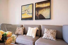 Tyms Spacious 2BR 1BA Apt Xuhui Metro