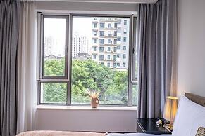 Tyms Modern 1BR 1BA Suite Xujiahui Shops