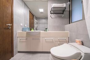 Tyms Modern 1BR 1BA Suite Xujiahui Shops