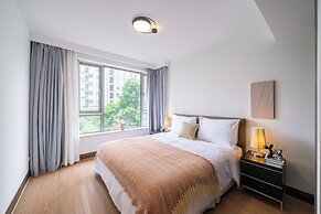 Tyms Modern 1BR 1BA Suite Xujiahui Shops