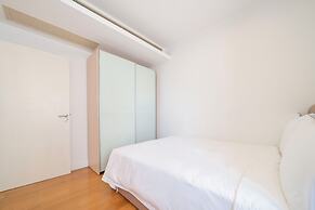 Tyms Comfortable 2BR 1BA Apt Xujiahui