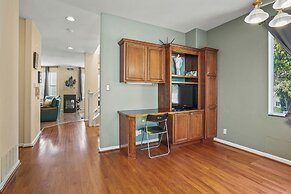 Beautiful Spacious 4BR in Silver Terrace