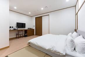 Shilla Legacy Hotel