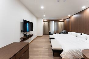 Shilla Legacy Hotel