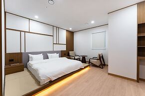 Shilla Legacy Hotel