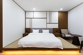Shilla Legacy Hotel