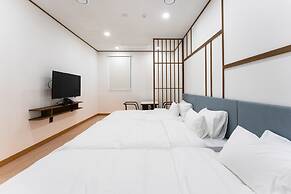 Shilla Legacy Hotel