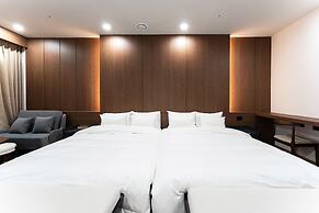 Shilla Legacy Hotel