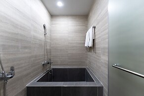 Shilla Legacy Hotel