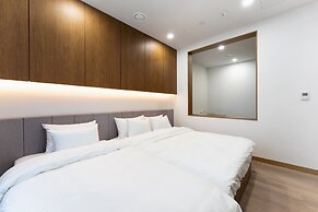 Shilla Legacy Hotel