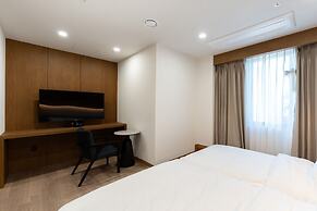 Shilla Legacy Hotel