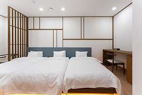 Shilla Legacy Hotel