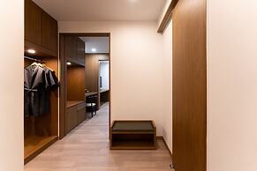 Shilla Legacy Hotel