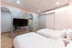 Shilla Legacy Hotel