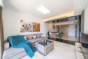 Tyms 2BR 1BA Apt Xujiahui Metro