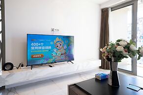 Tyms 2BR 1BA Apt Xujiahui Metro