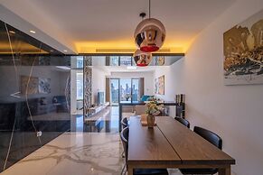Tyms 2BR 1BA Apt Xujiahui Metro