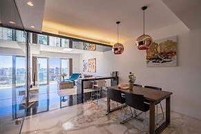 Tyms 2BR 1BA Apt Xujiahui Metro