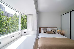 Tyms Stylish 3BR 2BA Apt Xujiahui Shops