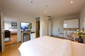 RHM Luxury Hotel and Suite