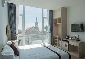 Yurii Hotel