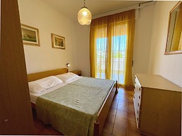 Spacious Apartment for six Guests