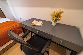 Tyms Bright 2BR 1BA Apt Xuhui Center