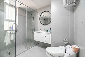 Tyms Bright 2BR 1BA Apt Xuhui Center