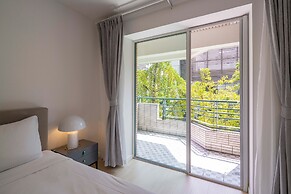 Tyms Bright 2BR 1BA Apt Xuhui Center