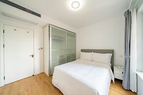 Tyms Spacious 4BR 2BA Apt Xujiahui