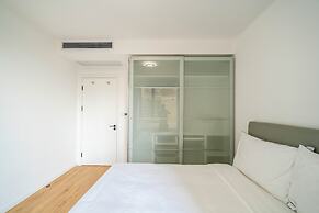 Tyms Spacious 4BR 2BA Apt Xujiahui