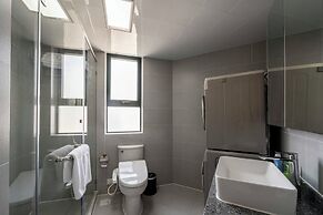 Tyms Spacious 4BR 2BA Apt Xujiahui