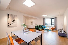 Tyms 4BR 2BA Apt Novel Garden