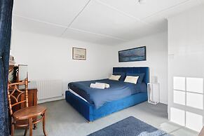 Guys Head Cottage