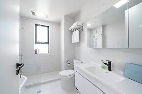 Tyms Elegant 4BR 2BA Apt Xujiahui Malls