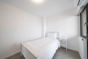Tyms Elegant 4BR 2BA Apt Xujiahui Malls