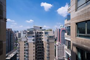 Tyms Elegant 4BR 2BA Apt in Xujiahui