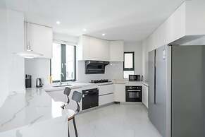 Tyms 3BR 2BA Apt Novel Garden Metro