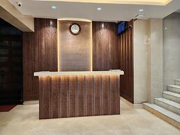 Hotel Pushpak International