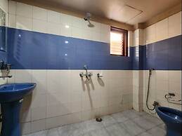 Hotel Pushpak International