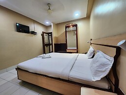 Hotel Pushpak International