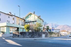 Unique Losone Apartment