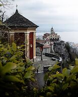 Unique Losone Apartment